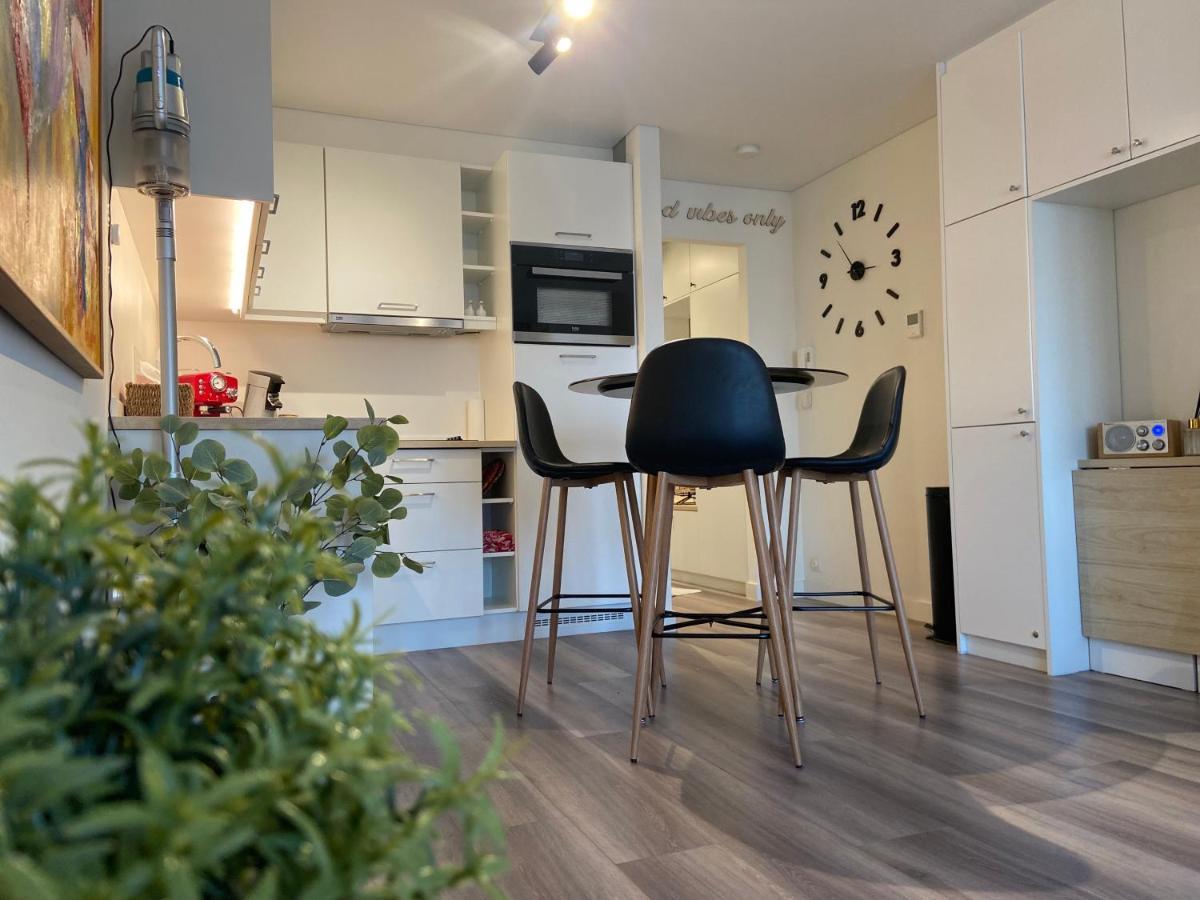 Moderne Studio Aan Zee Lägenhet Oostende Exteriör bild