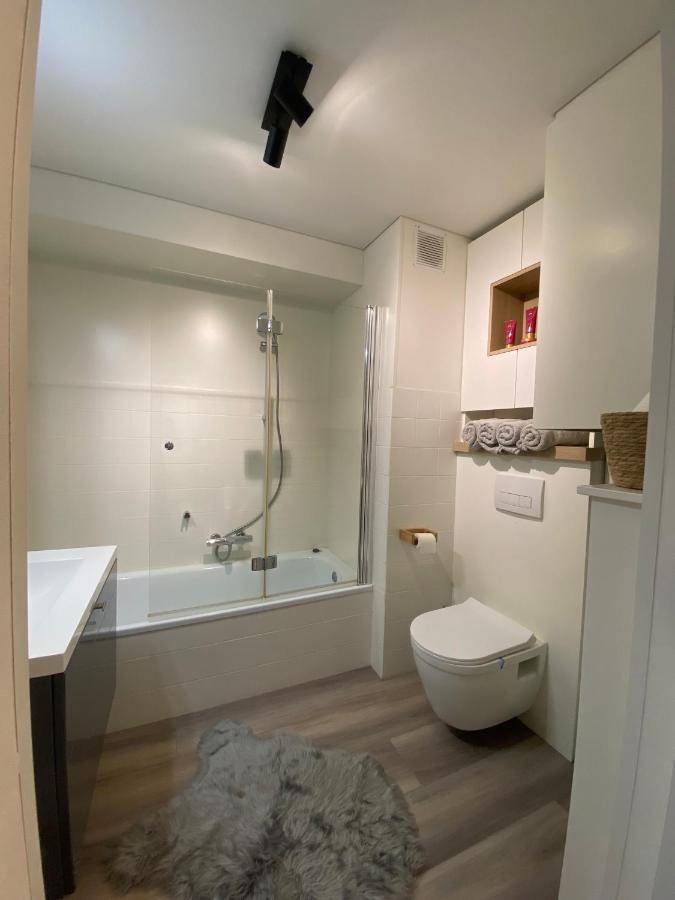 Moderne Studio Aan Zee Lägenhet Oostende Exteriör bild